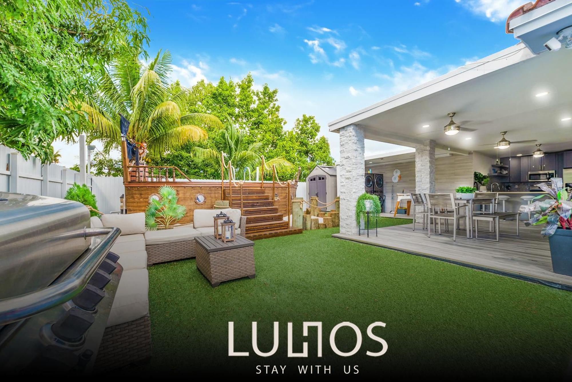 Spacious 6br Pool, Bb Court & Near Airport L03
