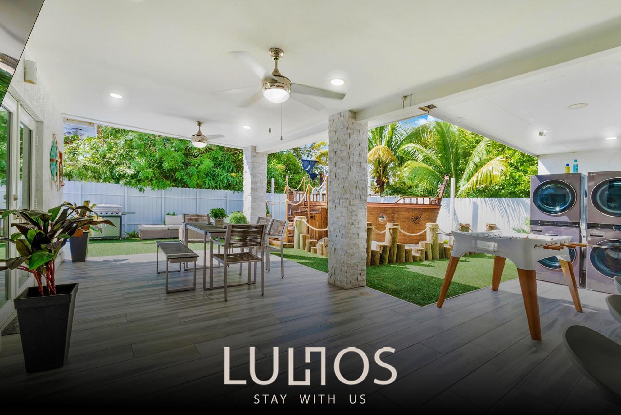 Casa vacanze Spacious 6br Pool, Bb Court & Near Airport L03 *